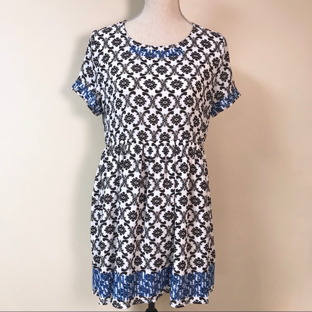 THML Medium Short Sleeve Embroidered Babydoll Dress White Blue Multi